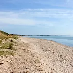 2 Bedroom Awesome In Hébergement de vacances