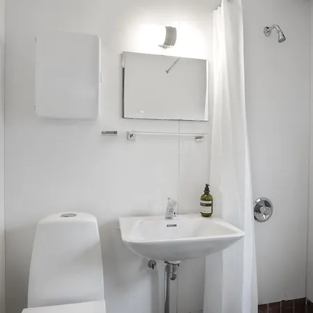2 Bedroom Awesome In Feriehus *