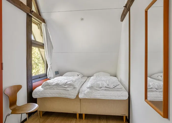 Semesterbostad 2 Bedroom Awesome In Nordenbro Vesteregn