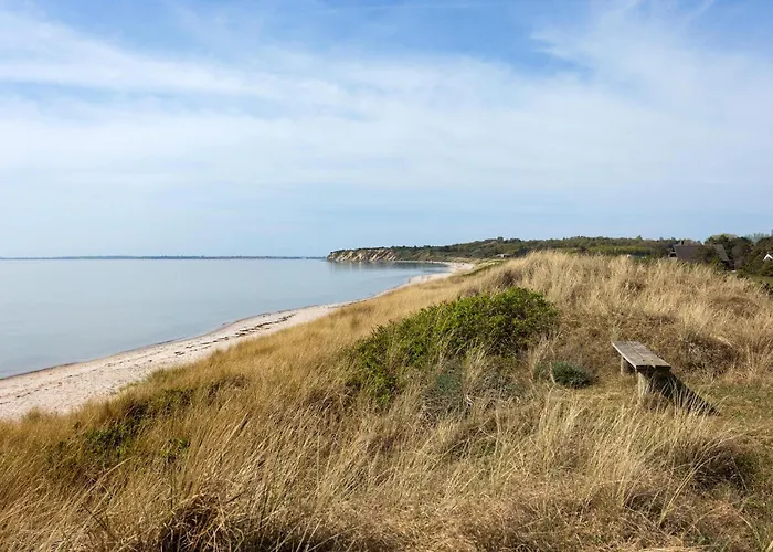 2 Bedroom Awesome In Semesterbostad *