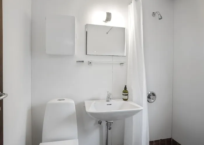 2 Bedroom Awesome In Semesterbostad *