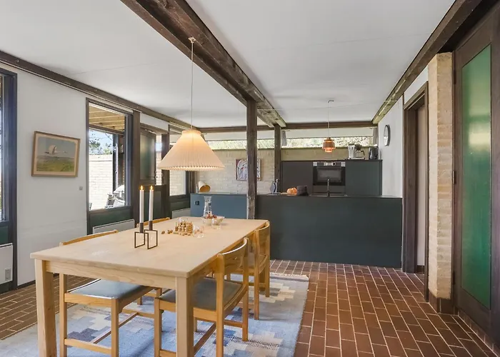 2 Bedroom Awesome In Semesterbostad Nordenbro Vesteregn