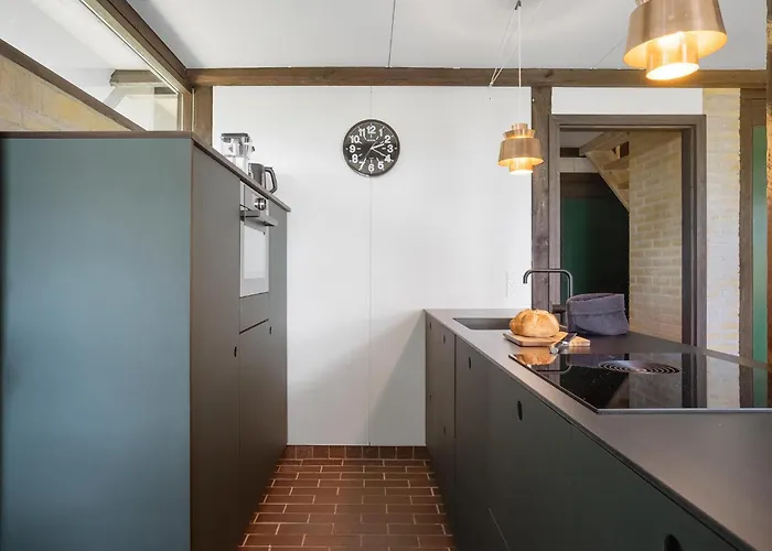 2 Bedroom Awesome In Semesterbostad *