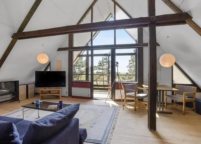 2 Bedroom Awesome In Semesterbostad Nordenbro Vesteregn